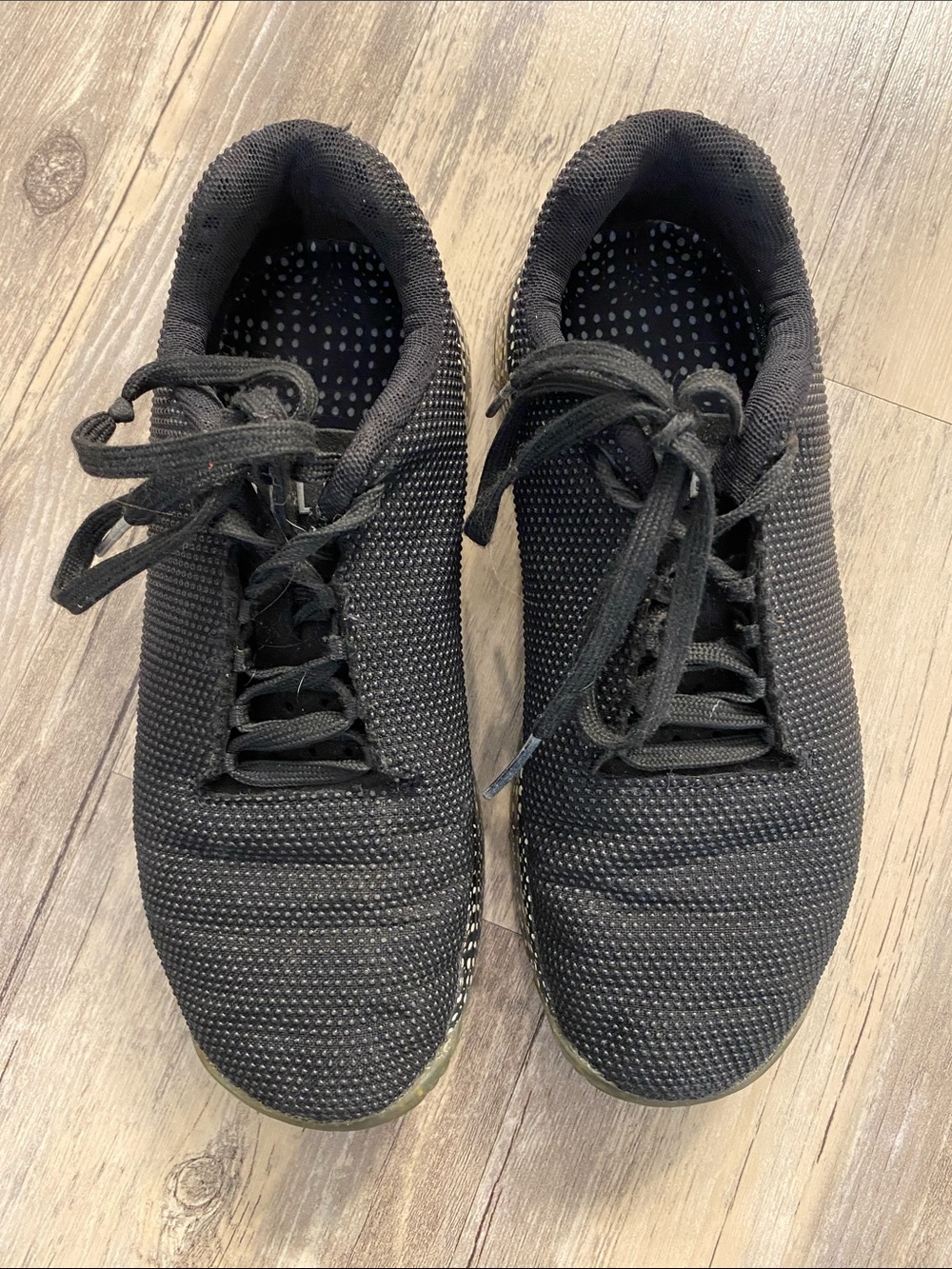 NOBULL Outwork Cross Training Sneakers White Black Size 9 *READ